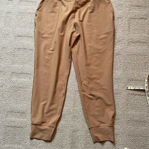 Old navy power soft active L joggers relisting soon